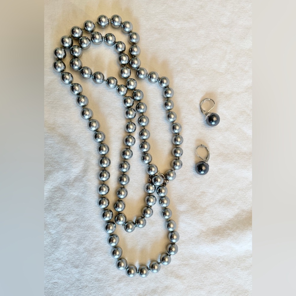 ** 2 For 20$ -- Faux Pearl Necklace and Earring Set  - Blue-gray